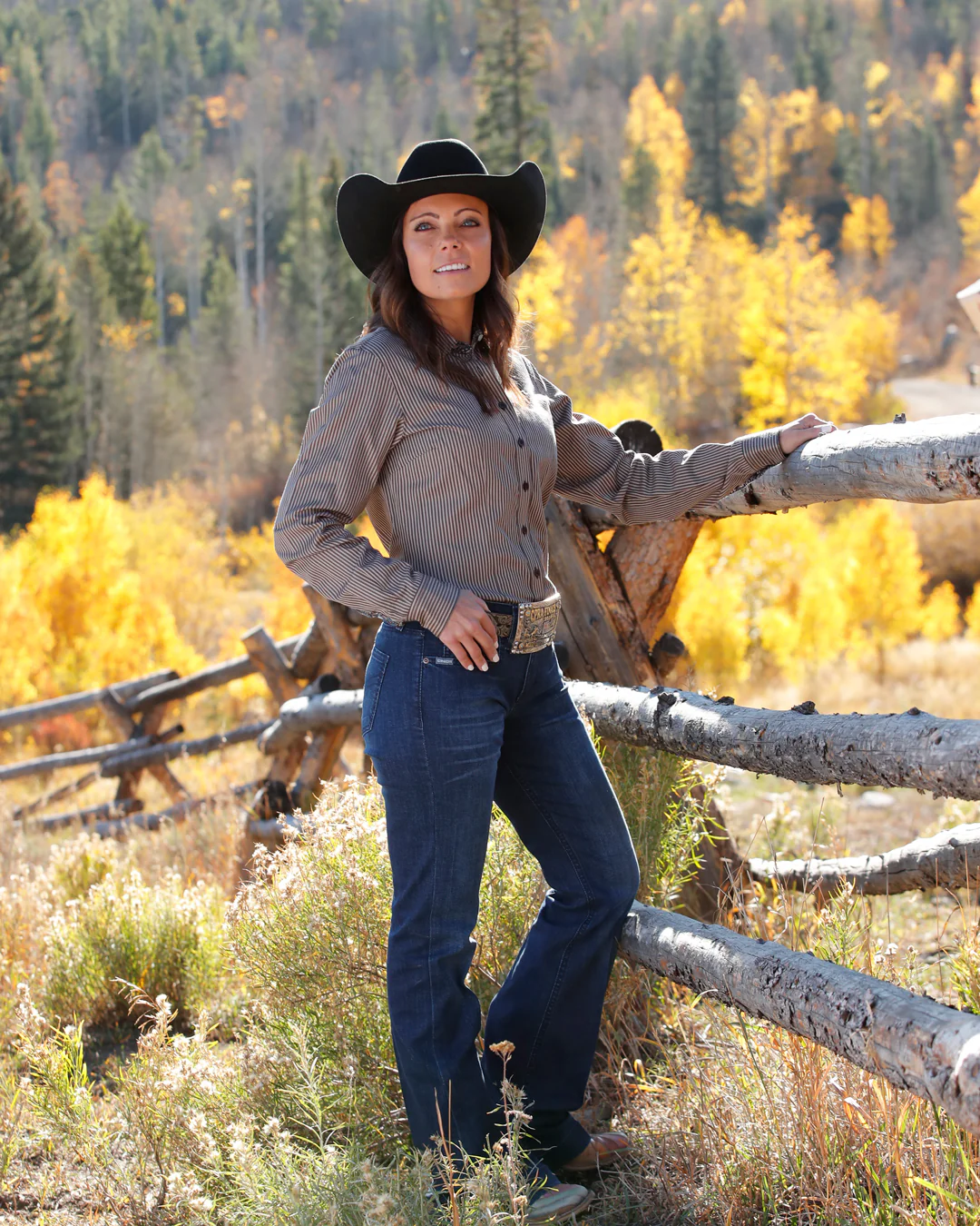 Women’s TENCEL™ Arena Fit Button-Down Western Shirt - Image 4