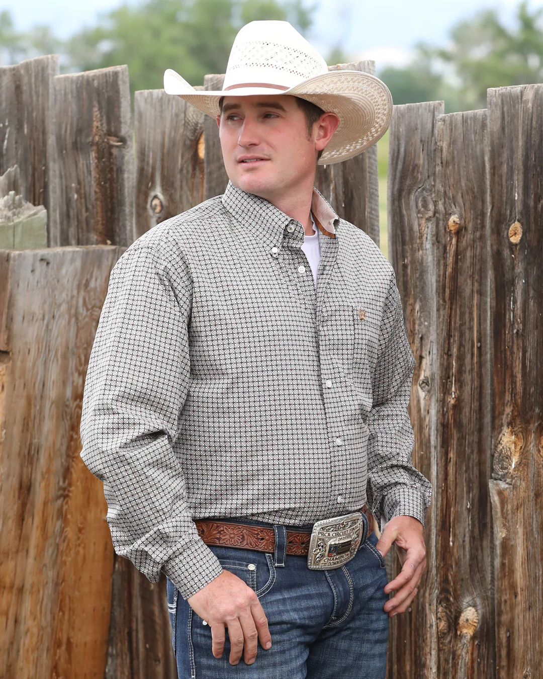 Men's Classic Fit Button-Down Western Shirt - Image 4