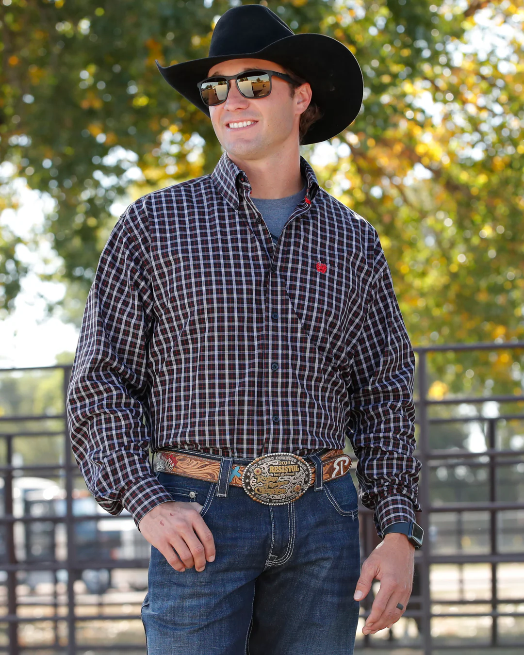 Men's Stretch Classic Fit Button-Down Western Shirt - Image 4