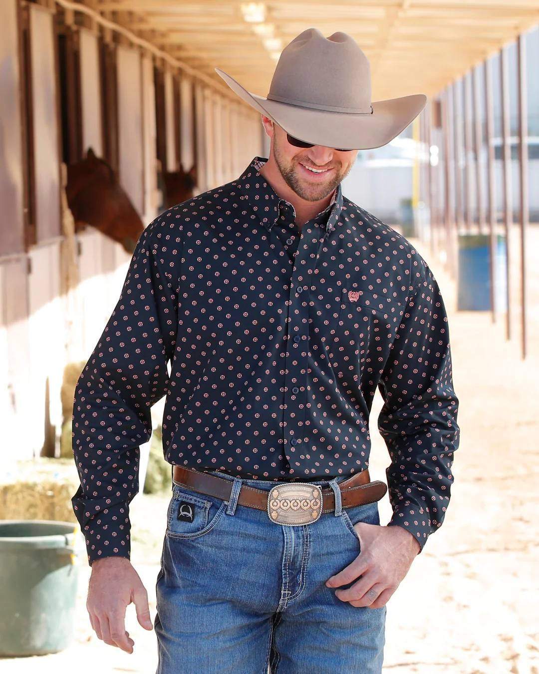 Men's Classic Fit Button-Down Western Shirt - Image 4