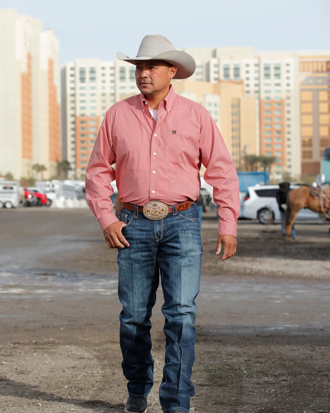 Men's Stretch Classic Fit Button-Down Western Shirt - Image 4