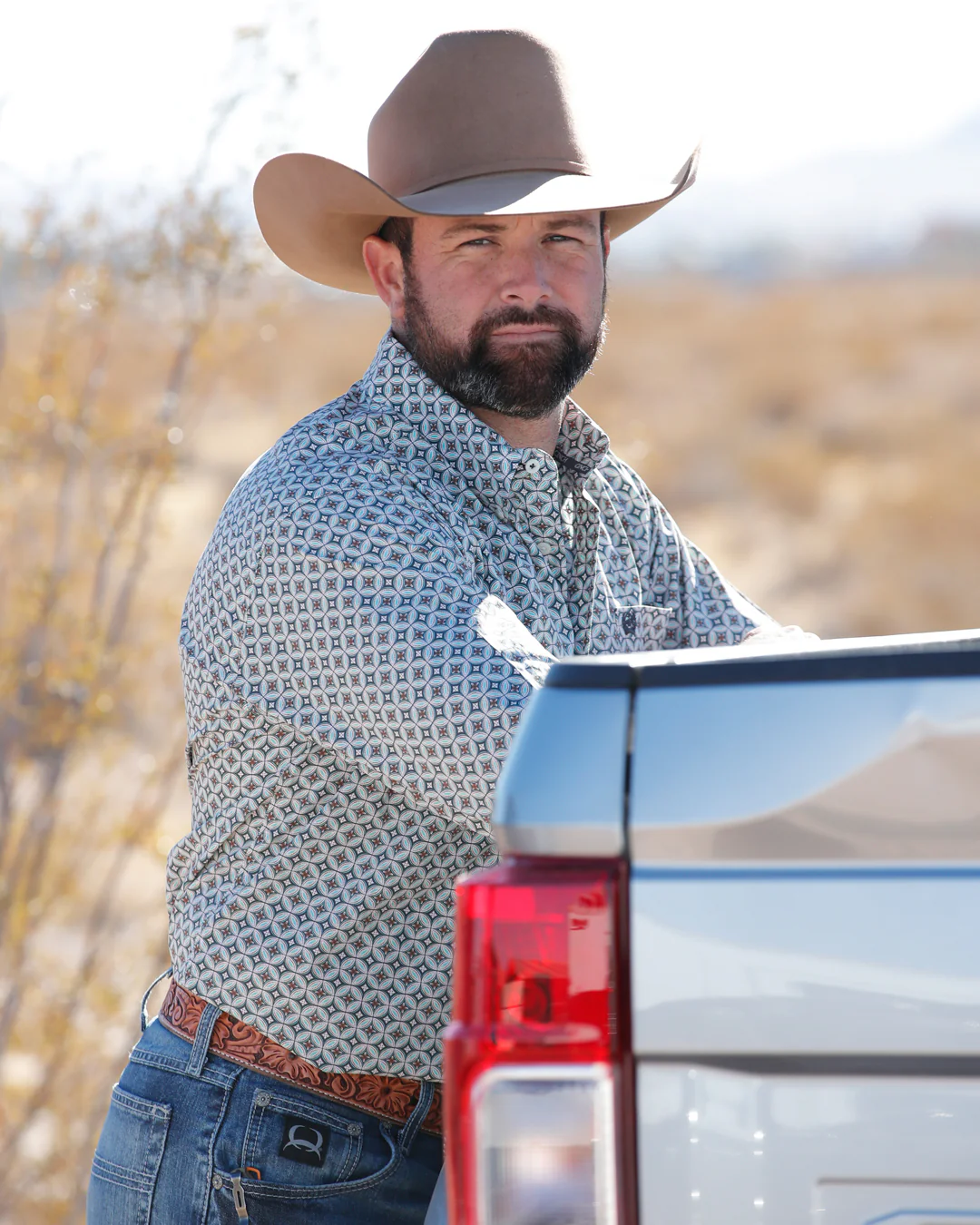 Men's Classic Fit Button-Down Western Shirt - Image 4