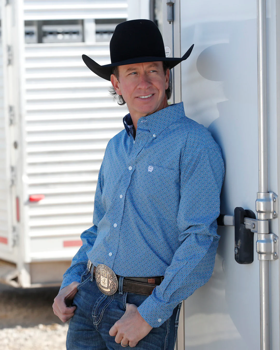Men's Classic Fit Button-Down Western Shirt - Image 4