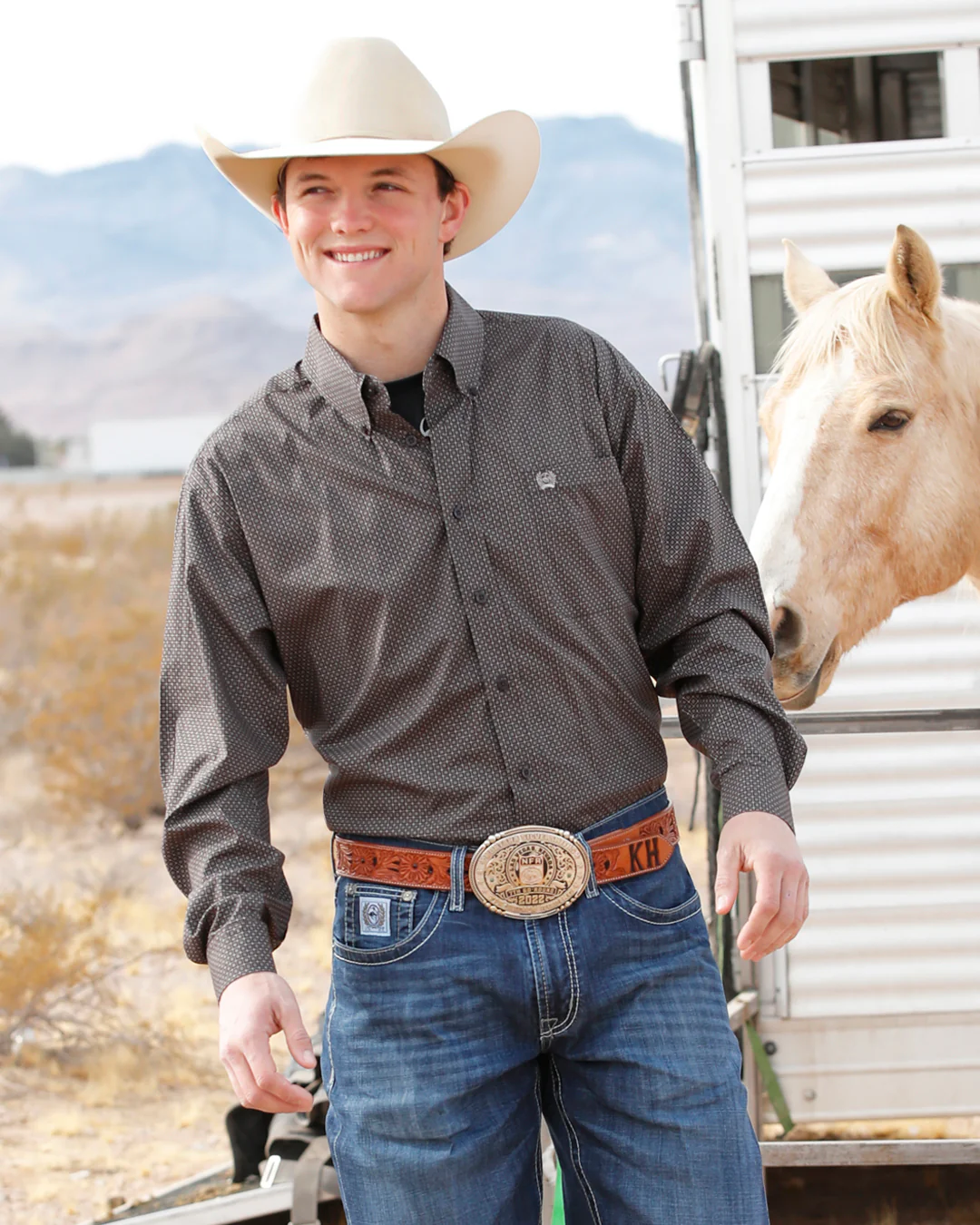 Men's Stretch Classic Fit Button-Down Western Shirt - Image 4