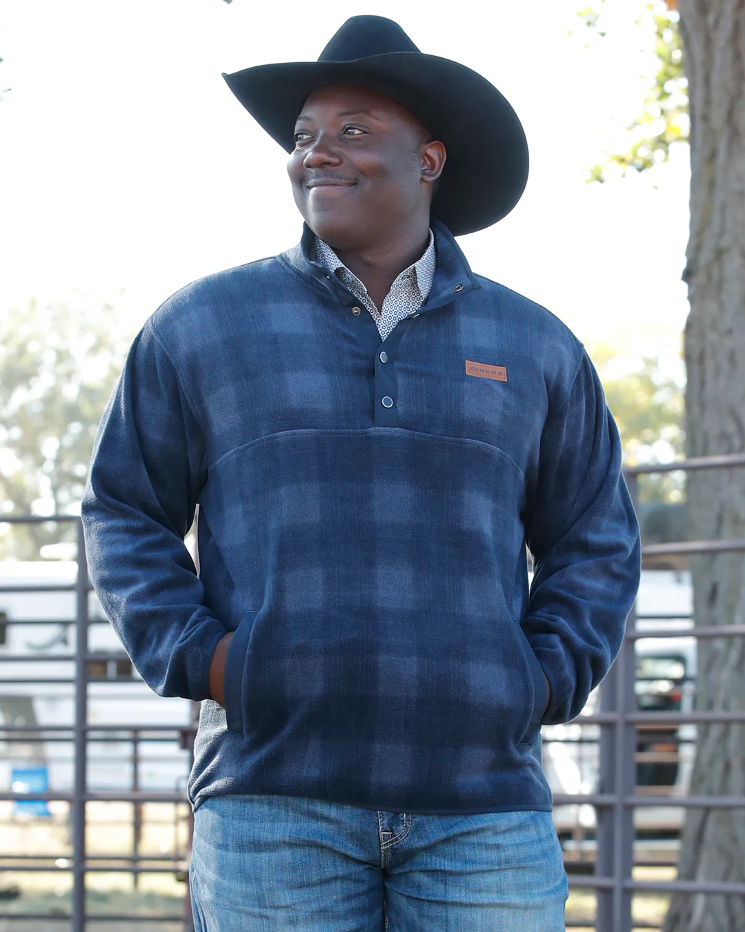 Men's Polar Fleece Pullover - Image 4